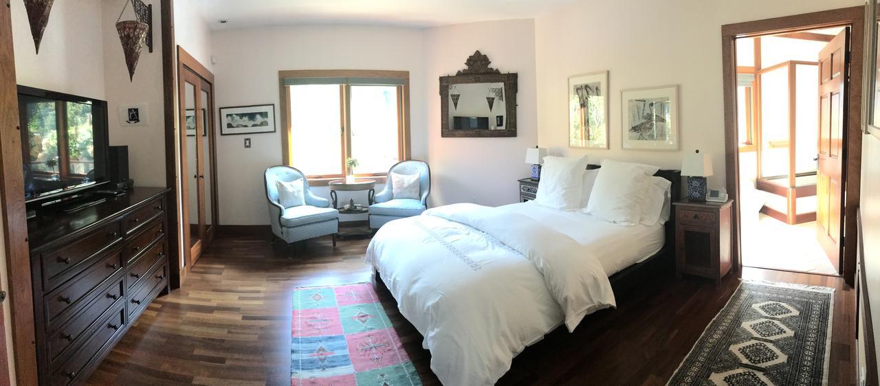 East Hampton Art House Bed And Breakfast Exteriér fotografie